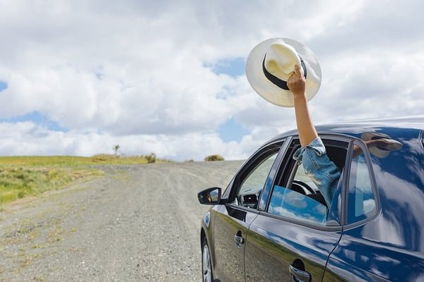 Comment préparer un road trip touristique pour visiter les grottes en Ardèche ?